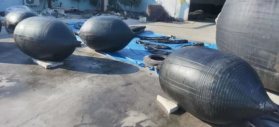 Qualità Spina di gomma ad alta pressione del tubo 300DN per manutenzione scandagliante municipale fabbrica