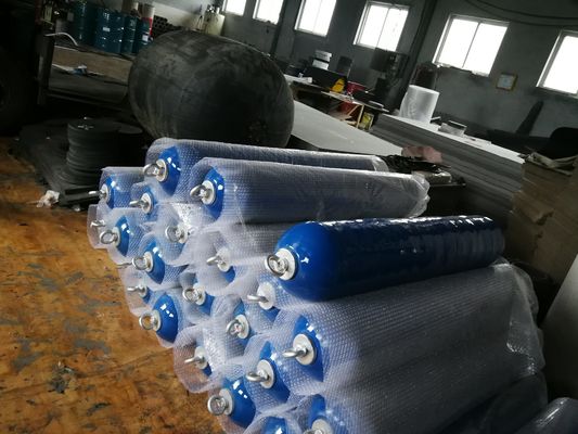 Qualità High Energy Absorption Foam Filled Fender and EVA Solid Fender for Safe Ship Berthing and Anti Collision fabbrica