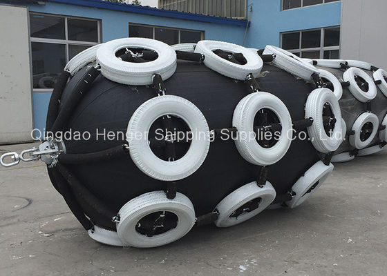 Qualità Customized Pneumatic Rubber Fender with ISO17357 Standard and 50kpa & 80kpa Pressure for Marine Applications fabbrica