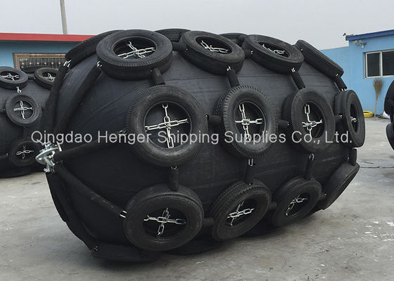 Qualità ISO 17357 Fender pneumatici in gomma con catena e giacca di pneumatici fabbrica
